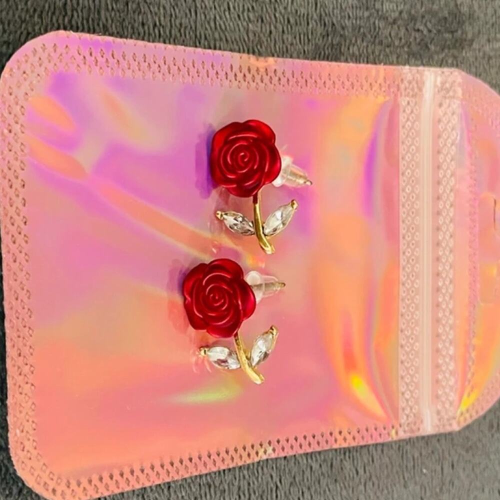 NEW Women's Beautiful Red Rose Post Earrings Pretty Accents